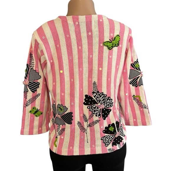 Design Options Vintage Pink and White Striped Retro Cardigan - Picture 6 of 9